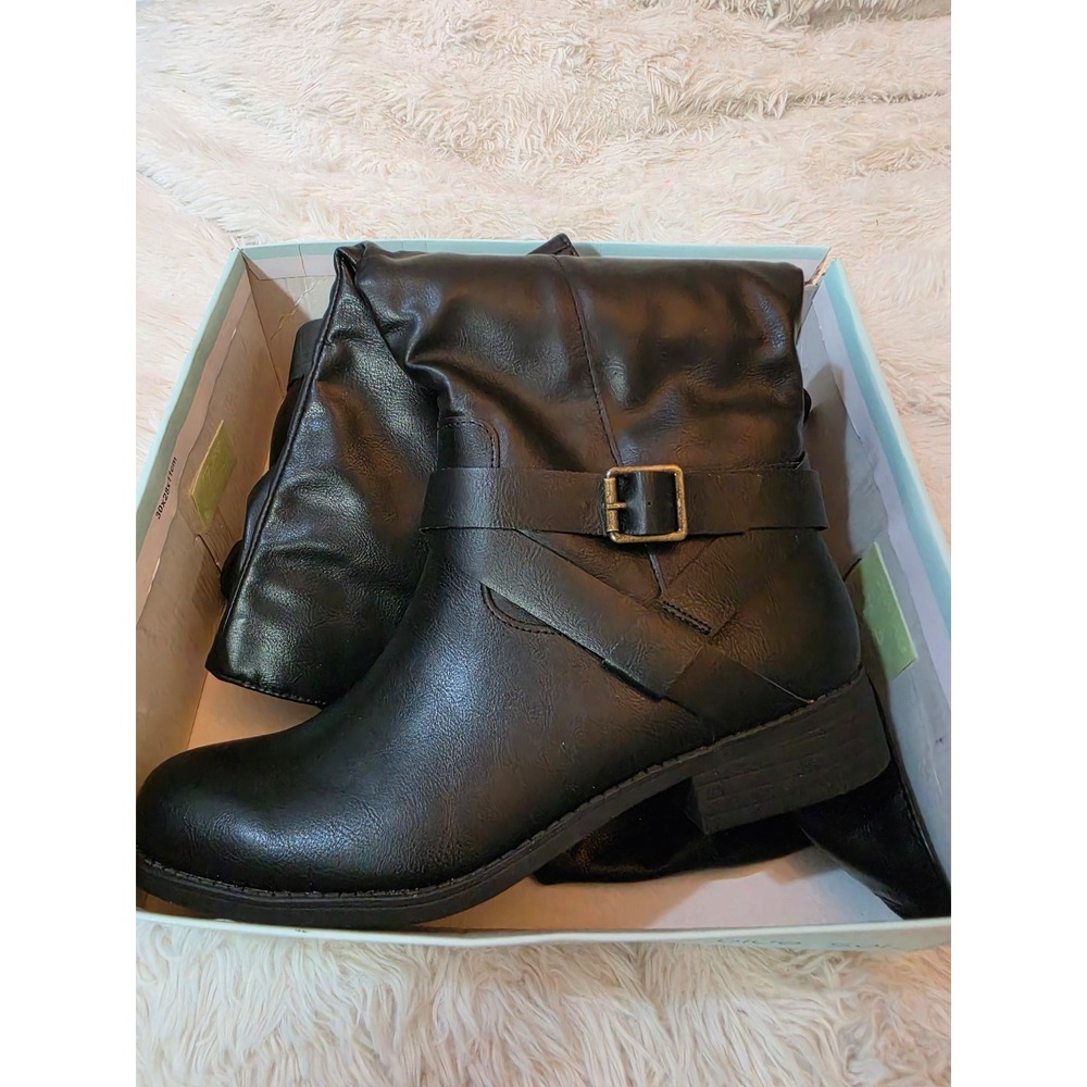 NIB Blue Sol Jamie Wide Calf Black Knee High Riding Boots Women's 9.5 Flat